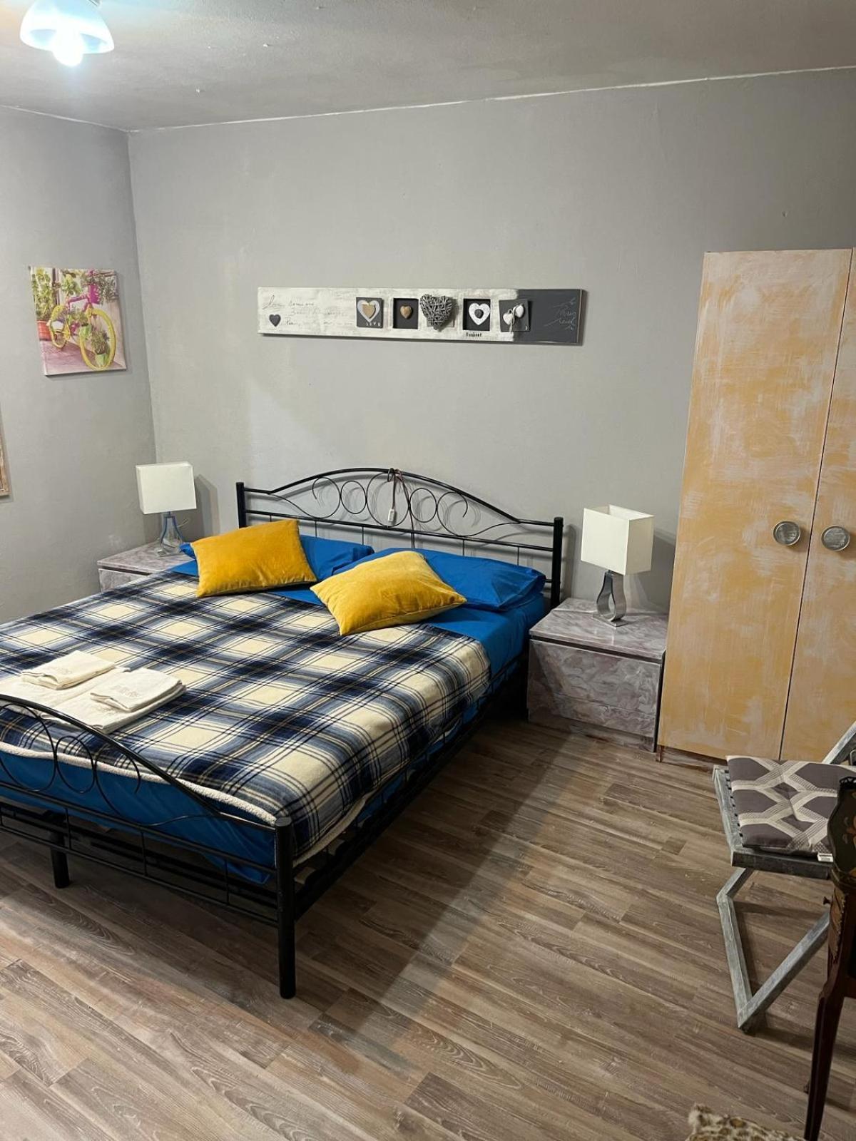 ピゾーニェCasa Alessiaアパートメント エクステリア 写真