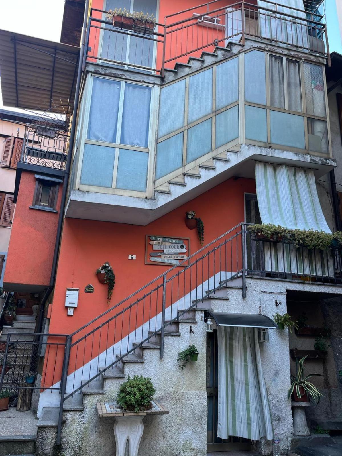 ピゾーニェCasa Alessiaアパートメント エクステリア 写真