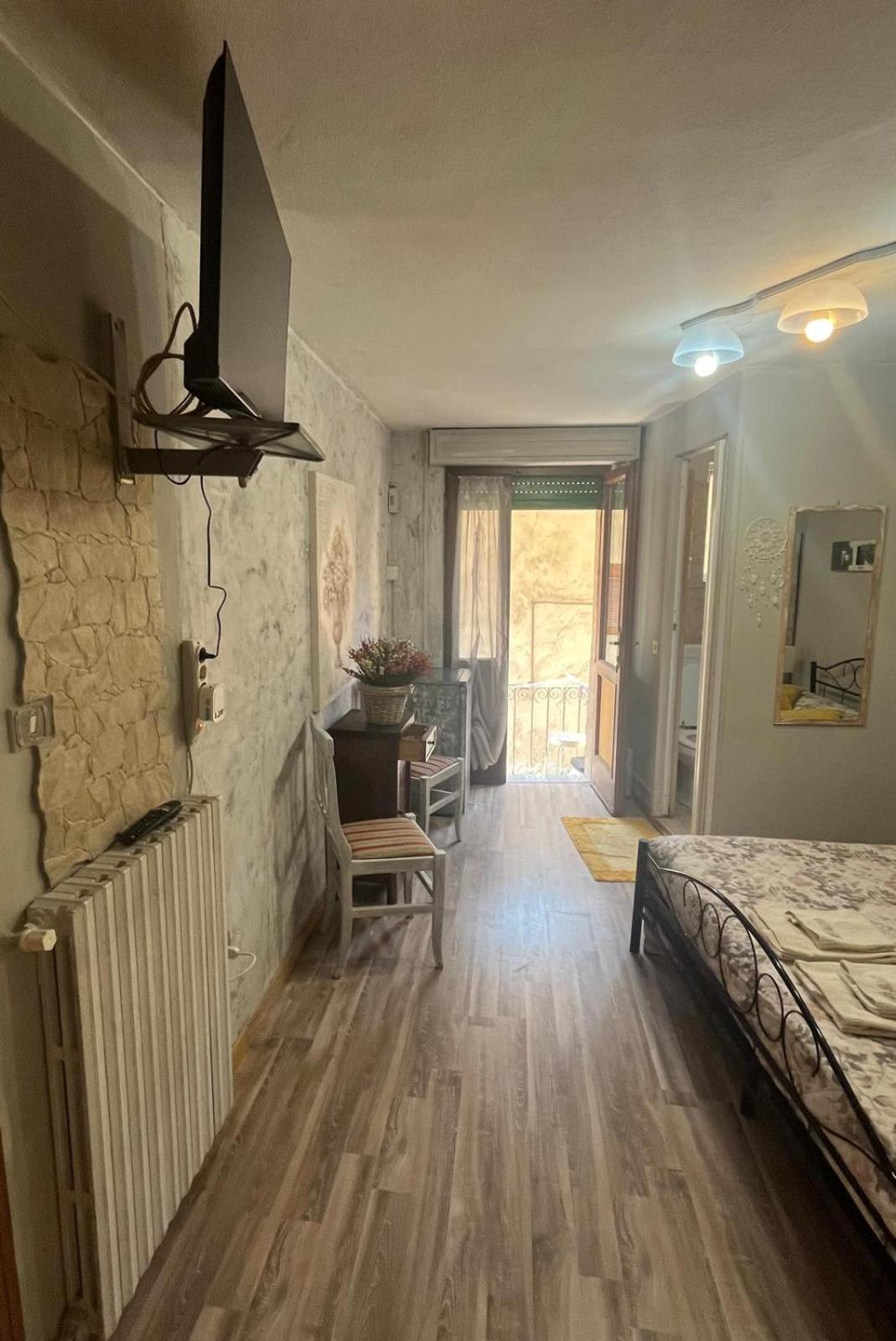ピゾーニェCasa Alessiaアパートメント エクステリア 写真