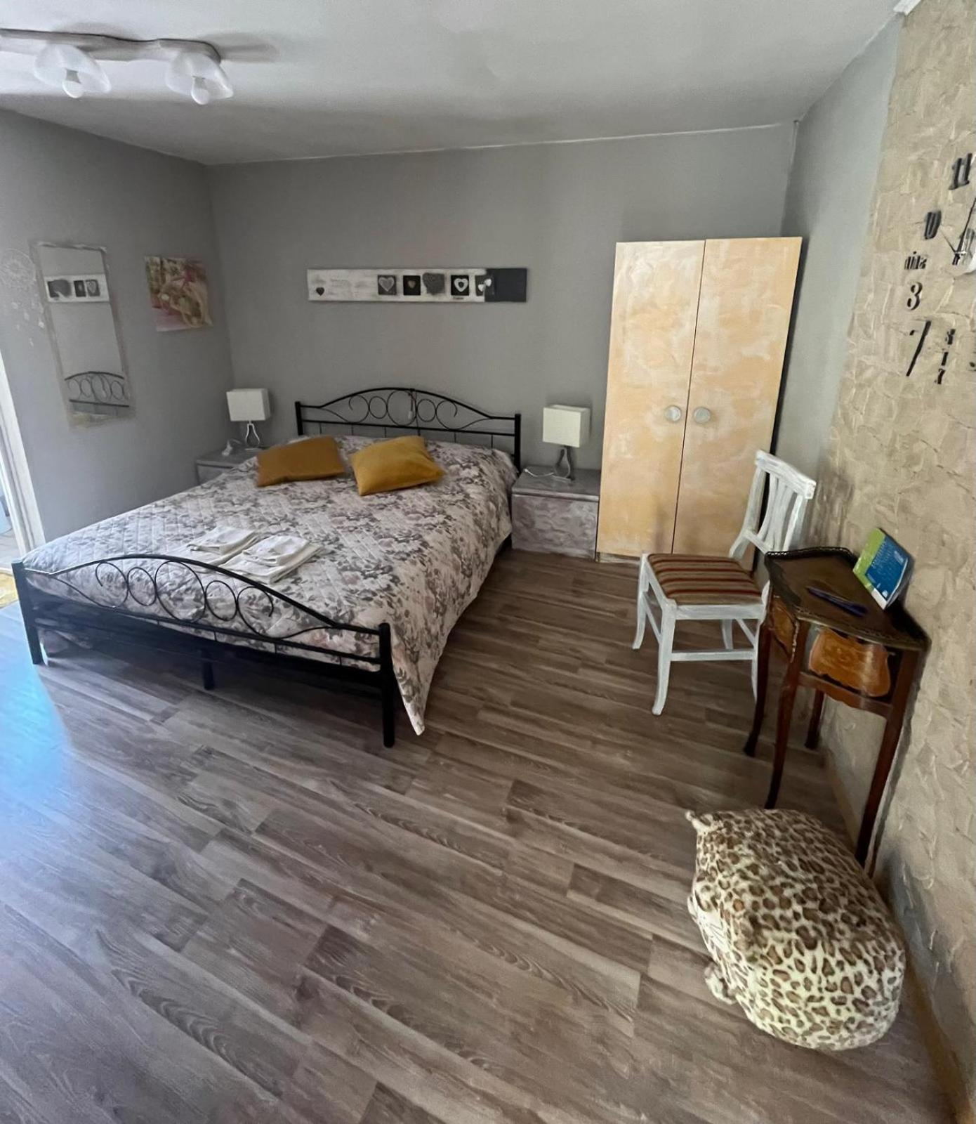 ピゾーニェCasa Alessiaアパートメント エクステリア 写真